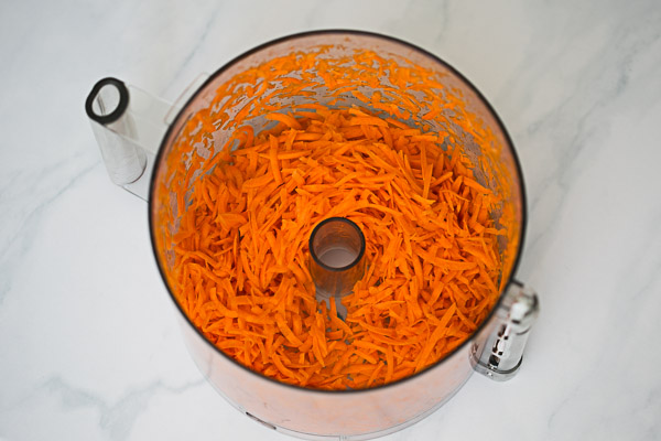 How To Grate Carrots In Food Processor