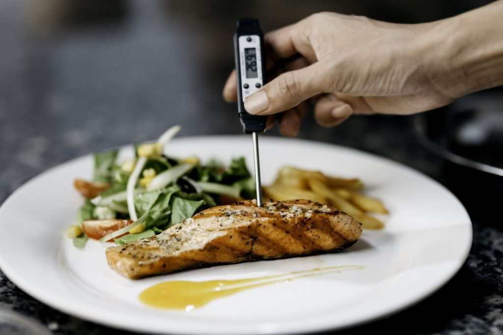 How To Use A Meat Thermometer For Steak